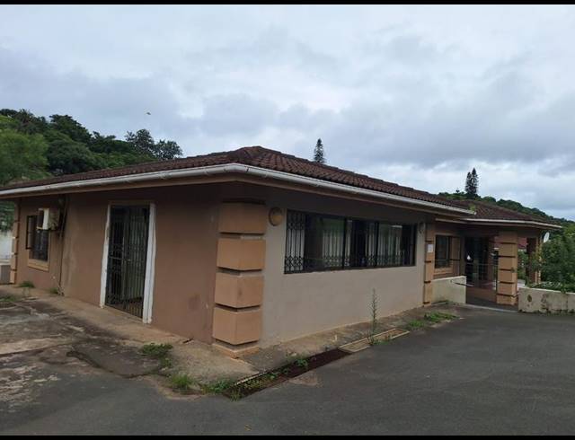 4 BEDROOM HOUSE FOR SALE IN CRAIGIEBURN